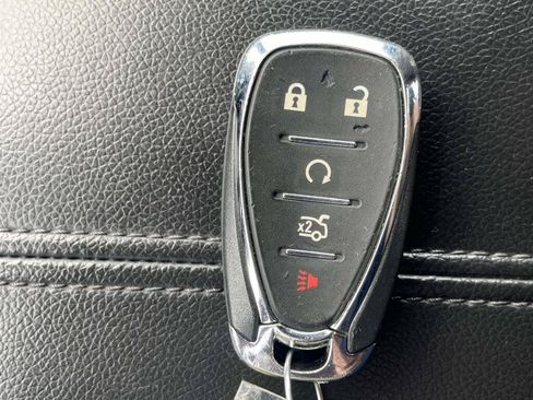 Used 2024 Chevrolet Malibu LT FWD image 4