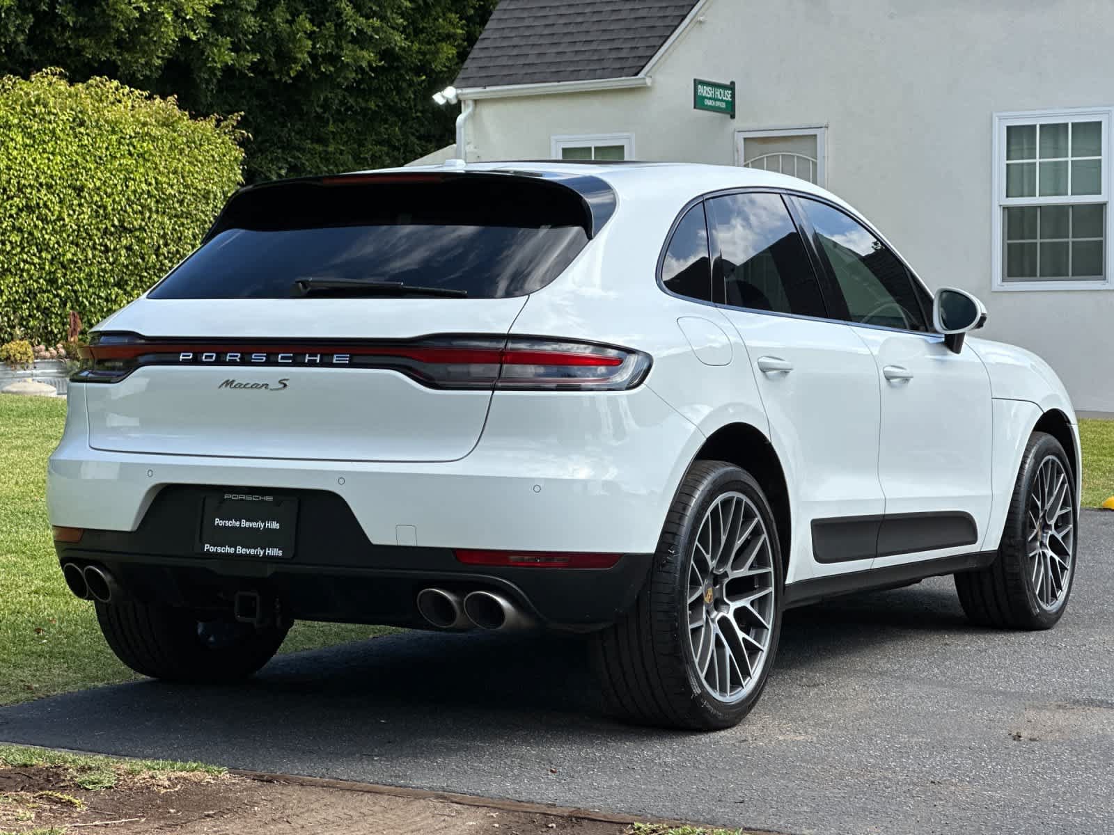 Certified 2021 Porsche Macan S AWD/4WD image 8