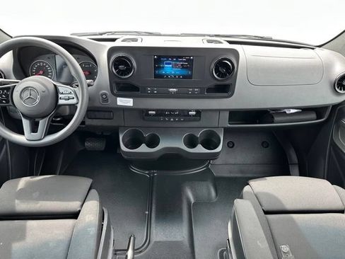Used 2024 Mercedes-Benz Sprinter 2500 w/ Acoustic Package image 11