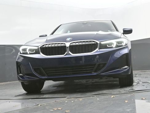 New 2026 BMW 330i Sedan w/ Convenience Package image 49