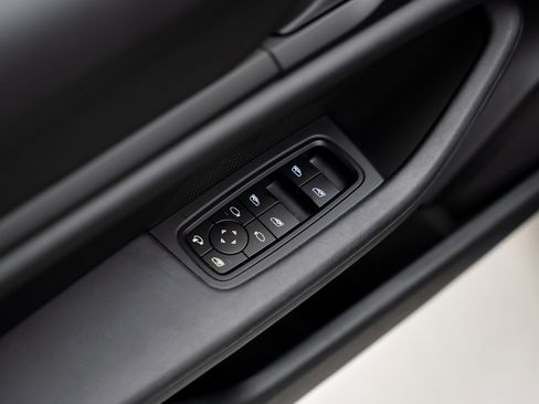 Used 2023 Porsche Taycan w/ Premium Package image 51