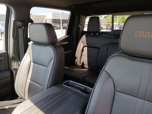 Certified 2024 Chevrolet Silverado 1500 High Country w/ High Country Premium Package AWD/4WD image 18