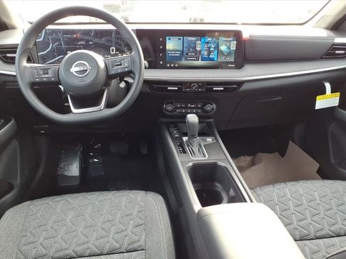 New 2026 Nissan Kicks SV w/ SV Premium Package image 9