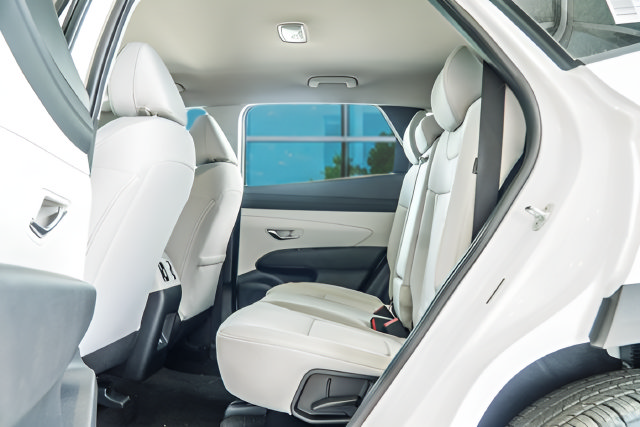 New 2026 Hyundai Tucson SEL AWD/4WD image 33