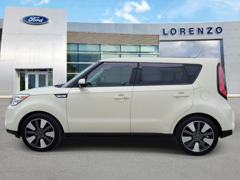 Used 2016 Kia Soul ! w/ Premium Package FWD image 8