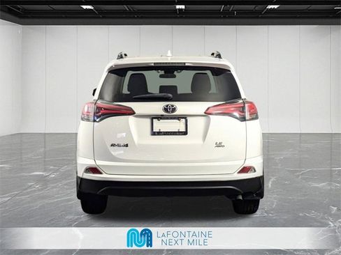 Used 2018 Toyota RAV4 LE w/ Carpet Mat Package image 4