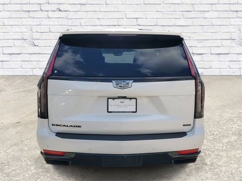 Used 2021 Cadillac Escalade ESV Sport image 3