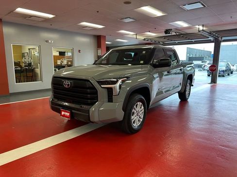 Used 2024 Toyota Tundra SR5 AWD/4WD image 7