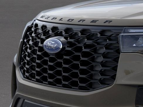 New 2026 Ford Explorer ST-Line w/ ST-Line Street Pack image 17