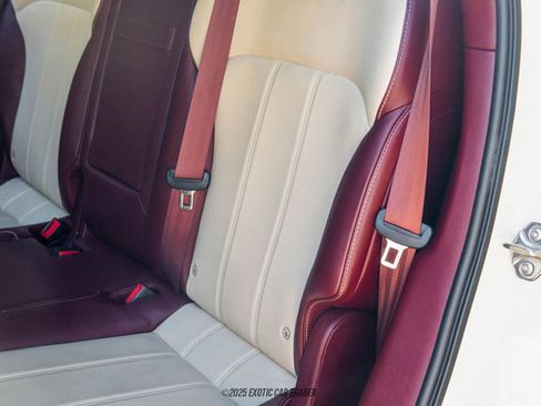 Used 2019 Bentley Bentayga image 36