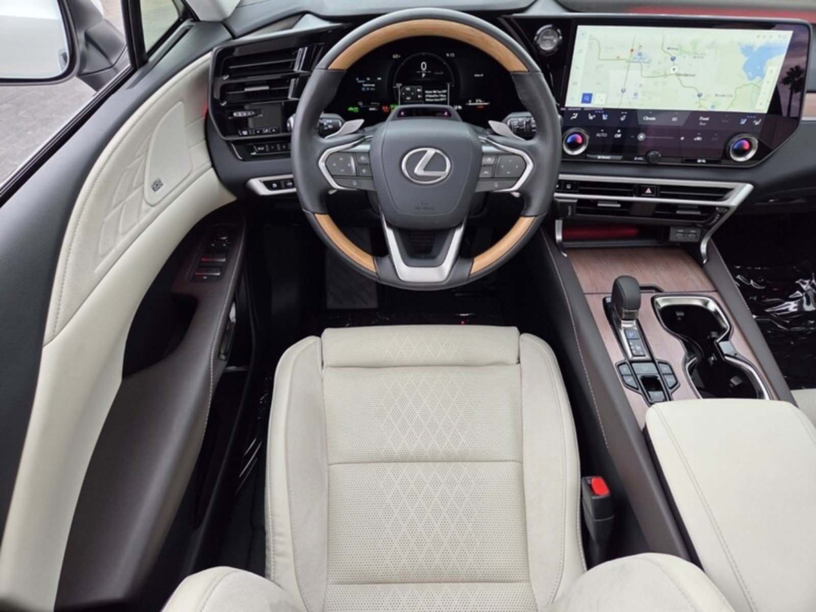 Used 2026 Lexus RX 450h AWD w/ Convenience Package image 16