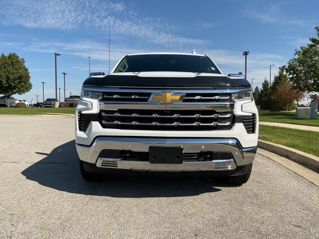 Used 2024 Chevrolet Silverado 1500 LTZ w/ LTZ Convenience Package II AWD/4WD image 8