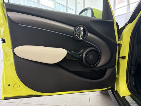 Used 2024 MINI Cooper S FWD image 21