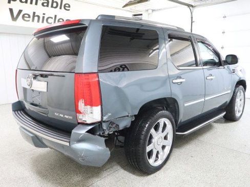Used 2009 Cadillac Escalade AWD image 6