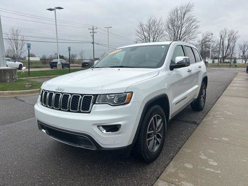 Certified 2021 Jeep Grand Cherokee Limited AWD/4WD image 2