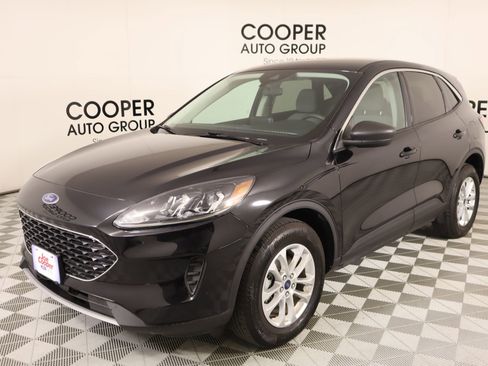 Used 2022 Ford Escape SE image 9