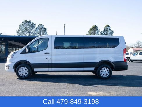 Used 2023 Ford Transit 350 148 Low Roof Wagon image 3