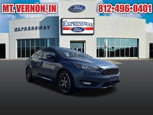 Used 2018 Ford Focus SEL FWD image 3