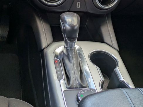 Used 2019 Chevrolet Blazer LT image 20