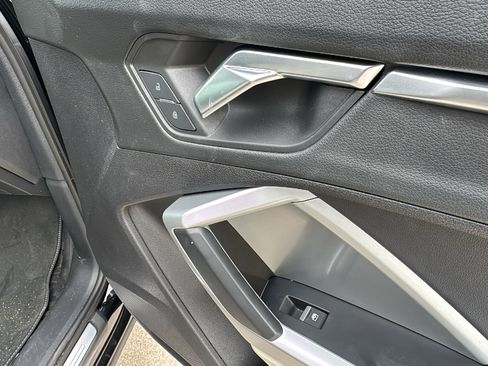 Used 2019 Audi Q3 2.0T Premium Plus image 29