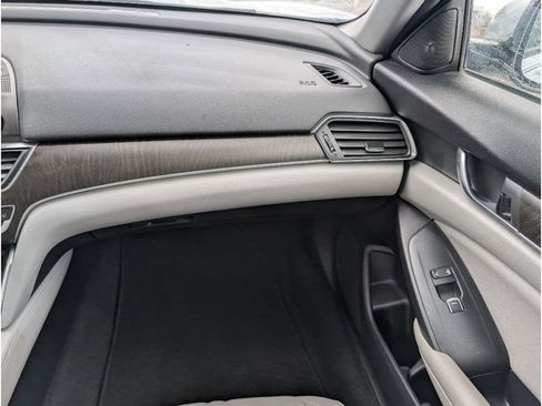 Used 2018 Honda Accord EX-L image 27