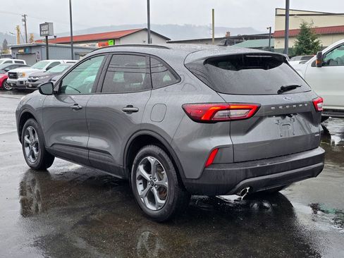 Used 2025 Ford Escape ST-Line image 5