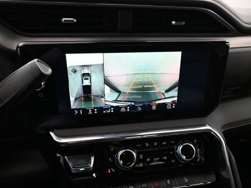 New 2026 GMC Sierra 3500 Denali w/ Denali Reserve Package image 15