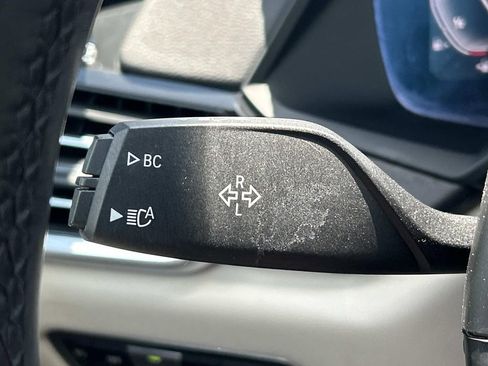 Used 2021 BMW X5 xDrive40i w/ M Sport Package AWD/4WD image 34