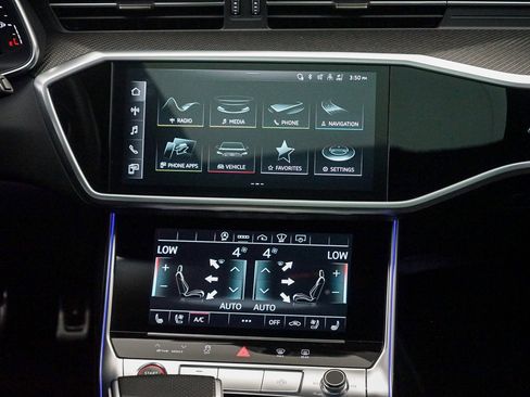 Used 2022 Audi RS 6 w/ Carbon Optic Package image 19