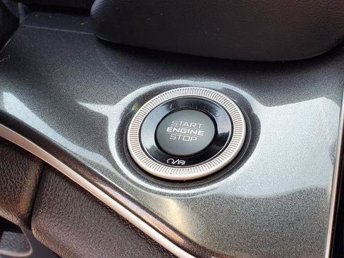 Used 2022 Jeep Grand Cherokee Altitude image 15