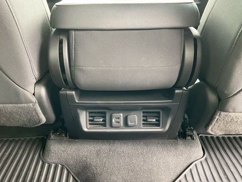 Used 2021 Chevrolet Silverado 1500 RST w/ Z71 Off-Road Package image 15