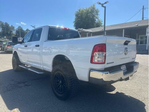 Used 2024 RAM 2500 Big Horn AWD/4WD image 5
