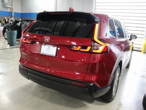 Used 2025 Honda CR-V EX image 44