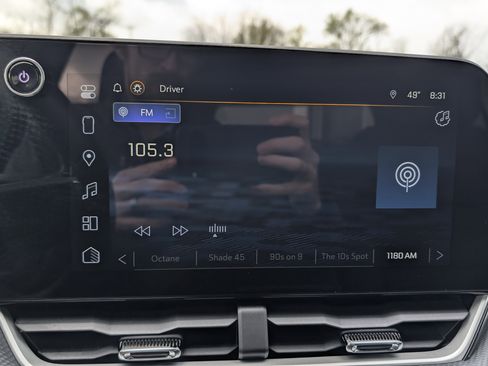 Used 2025 Chevrolet Equinox LT w/ Safety and Technology Package FWD image 20