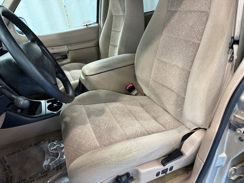 Used 1999 Ford Explorer 4WD 4-Door image 58