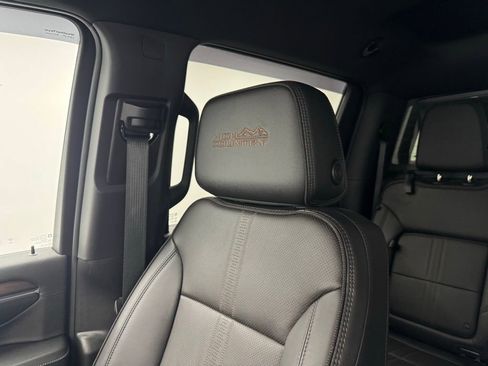 Used 2024 Chevrolet Silverado 2500 High Country w/ Technology Package image 43