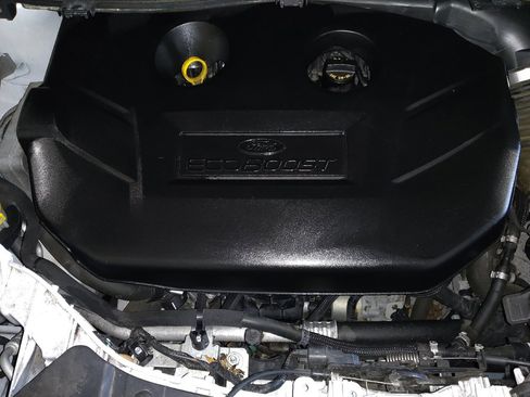 Used 2019 Ford Escape Titanium image 30