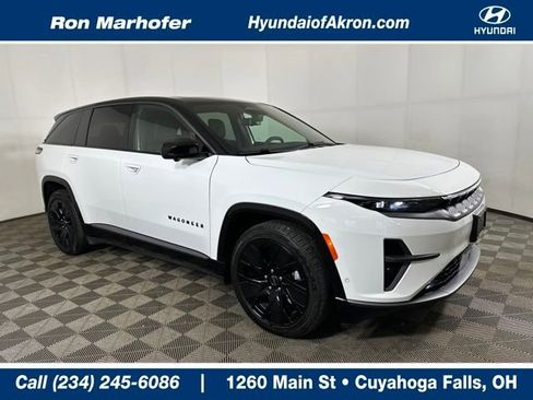 Used 2024 Jeep Wagoneer Launch Edition image 1