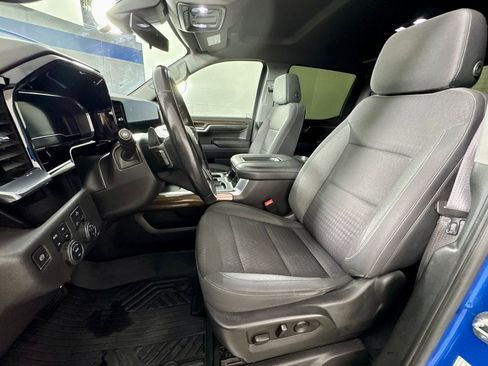 Used 2022 Chevrolet Silverado 1500 LT Trail Boss image 14