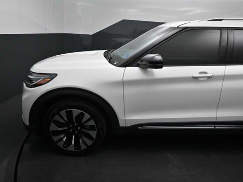 Certified 2026 Ford Explorer Platinum w/ LUX Leather Package AWD/4WD image 17