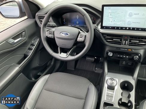 Used 2025 Ford Escape SE image 37