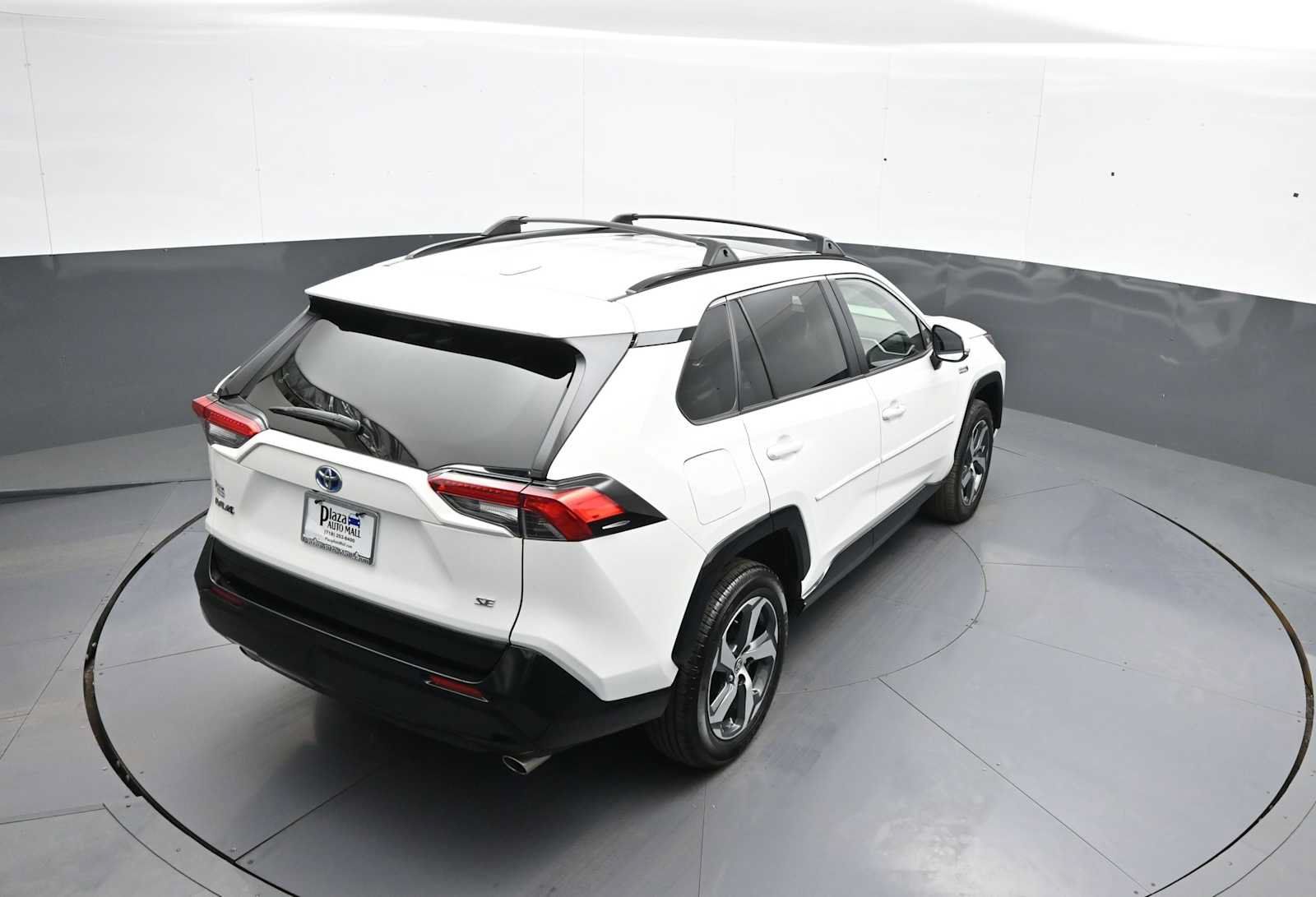 Used 2023 Toyota RAV4 SE w/ Weather & Moonroof Package AWD/4WD image 38