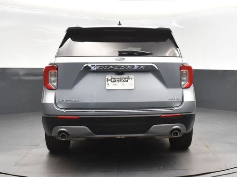 Used 2022 Ford Explorer Limited image 6