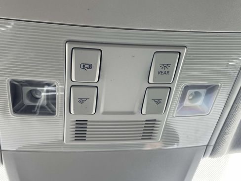 Used 2023 Volkswagen Tiguan SE image 20