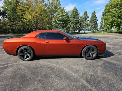 Used 2022 Dodge Challenger SRT Hellcat w/ Plus Package RWD image 7