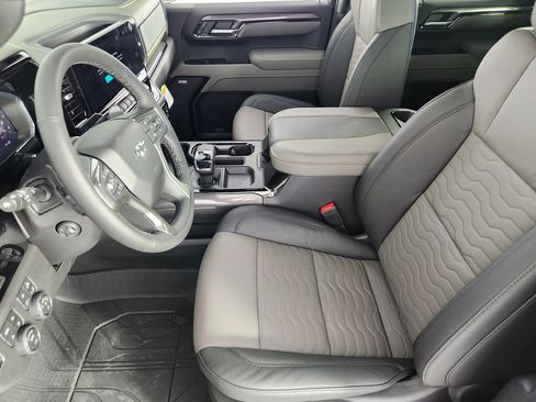 New 2026 Chevrolet Silverado 1500 ZR2 w/ LPO, Dark Essentials Package image 11