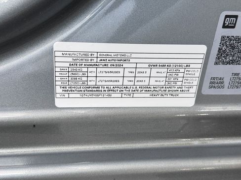 Certified 2025 GMC Sierra 3500 Denali Ultimate AWD/4WD image 9