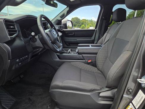 Used 2026 Toyota Tundra SR AWD/4WD image 5