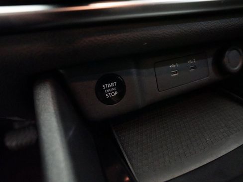 Certified 2024 Nissan Rogue SV image 31