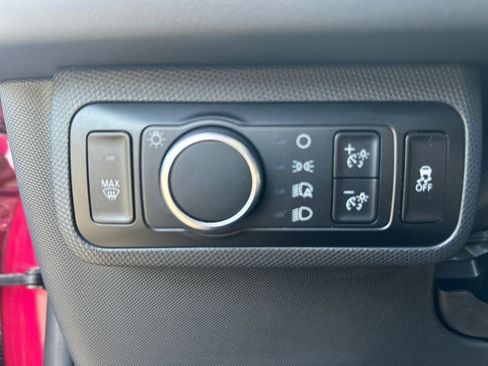 Used 2025 Ford Mustang Mach-E Premium AWD/4WD image 19